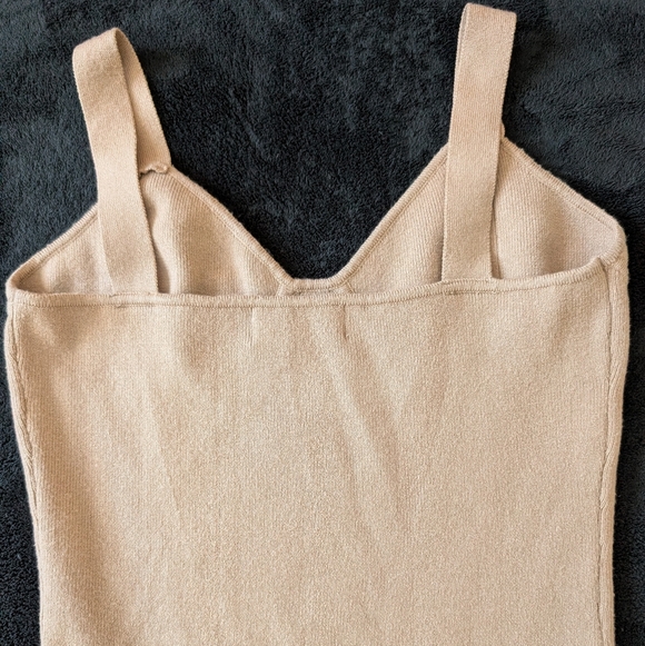 Tan Beige Sleeveless Sweater Bodycon Midi Dress Slit Sz M Minimal Glam Neutral - Picture 8 of 9